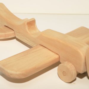Avion de lemn